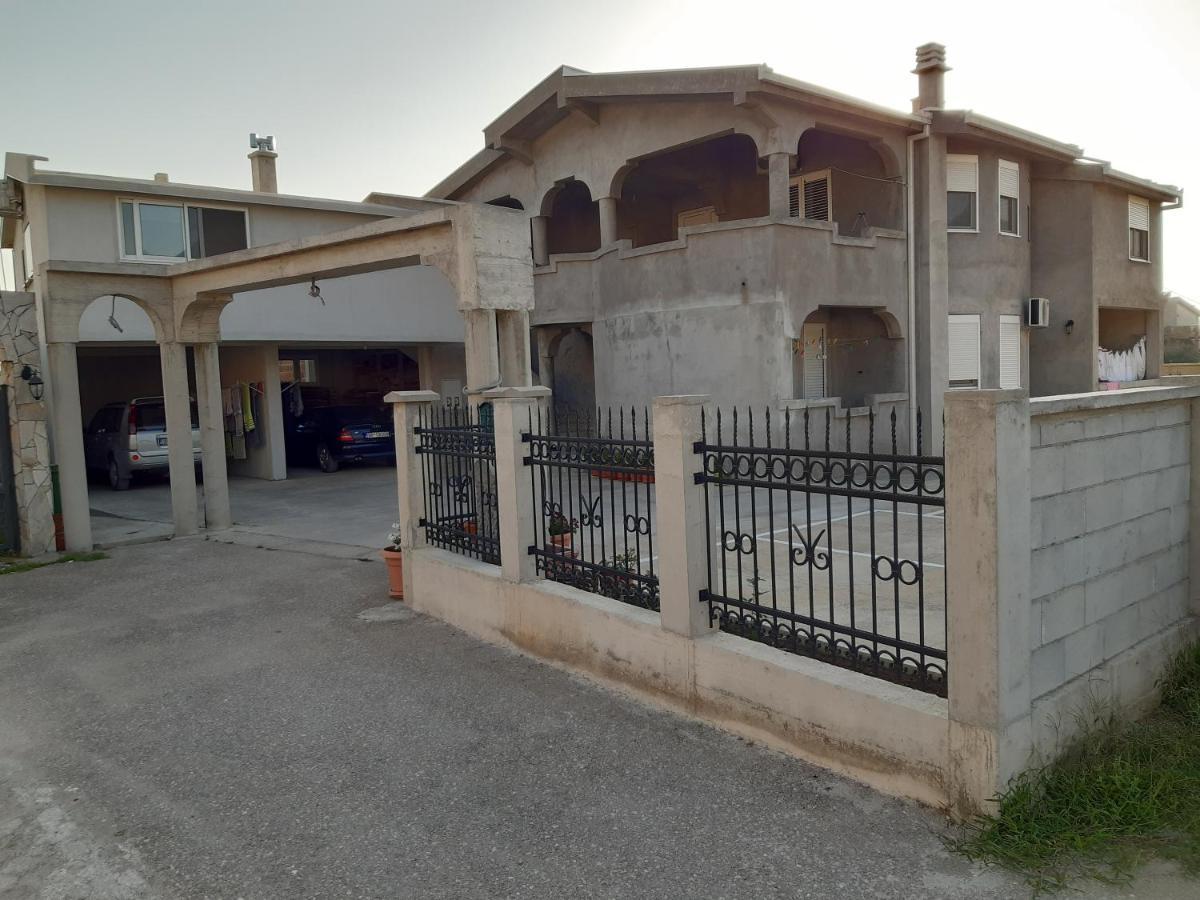 Zecirovic Mnebar Apartamento Exterior foto